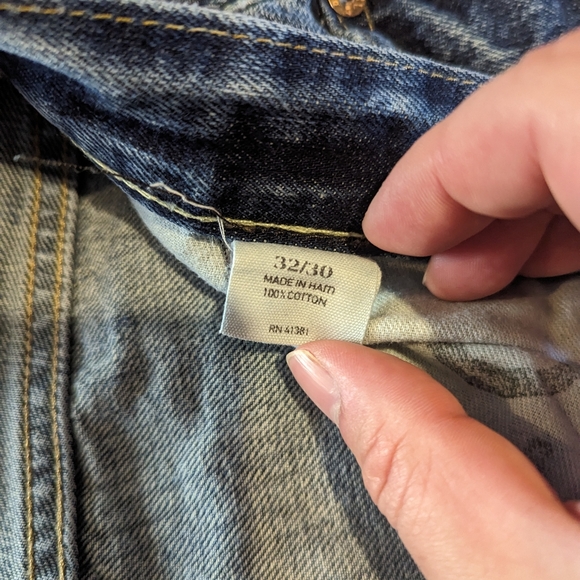 Jeans - Picture 2 of 3